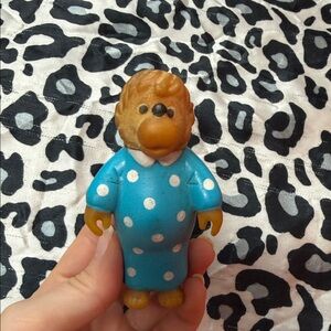1986 Vintage Mama Bear Berenstain Bears Figure